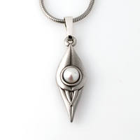 Flora Pearl Pendant Desert Pea
