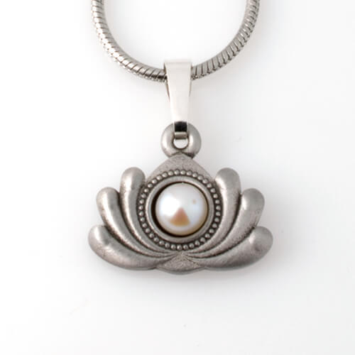 Flora Pearl Pendant Waratah